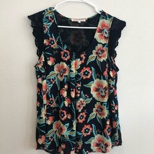 Daniel Rainn women’s M scoop neck short sleeve